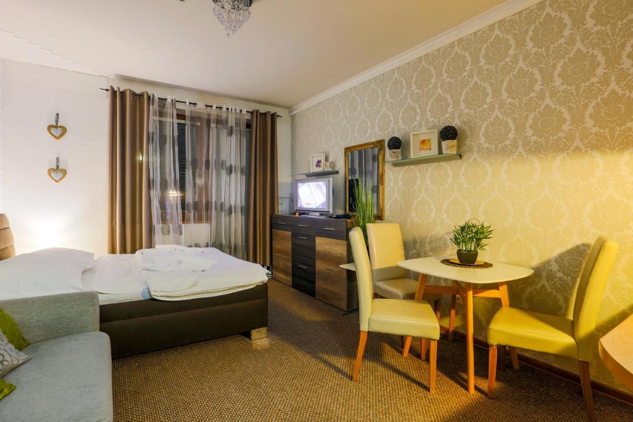 Apartmanovy Dom Fatrapark 1 S Wellness - Hlavna Recepcia Ружомберок Екстериор снимка